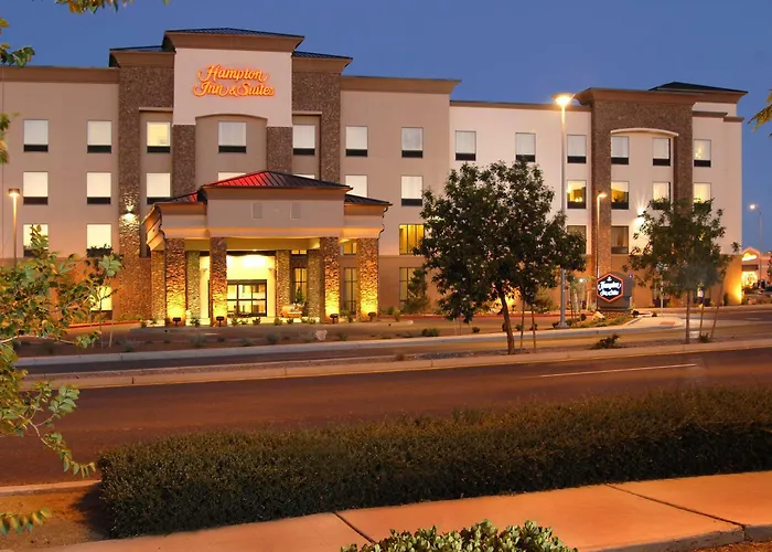 Hampton & Hotel