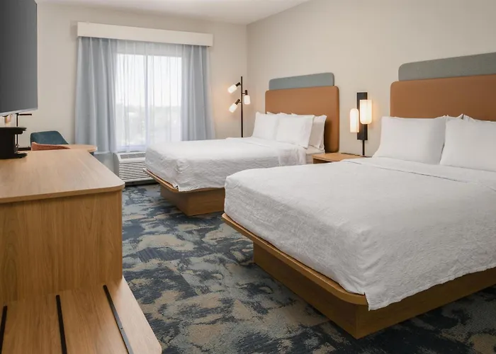 Hotel Hampton &
