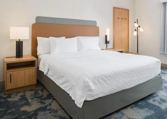 Hotel Hampton &