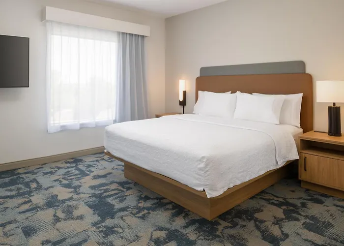 Hotel Hampton & 3*