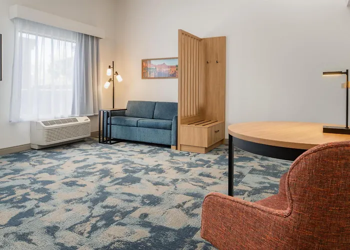 Hotel Hampton &